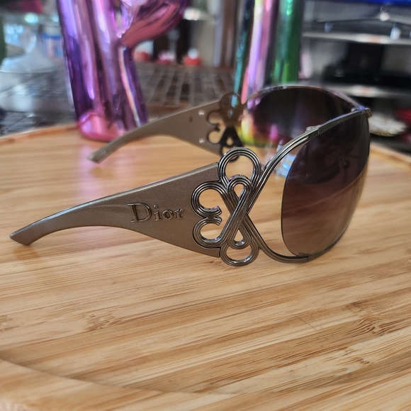 Christian Dior sunglasses - Picture 2 of 9